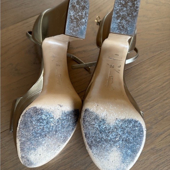 High heel with a bow accent 9.5 size Beige - Picture 6 of 6